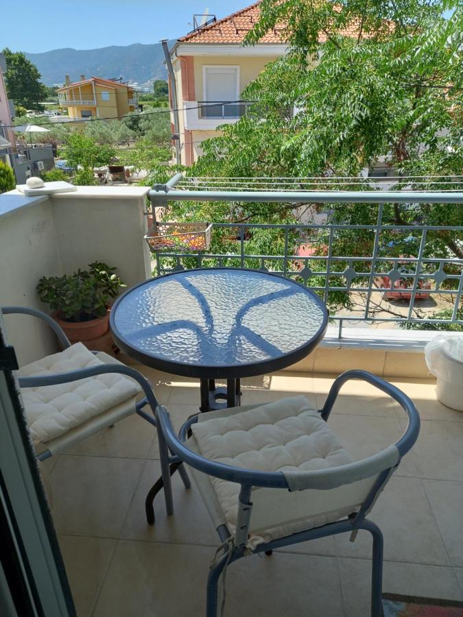 Peramos Apartments Néa Péramos Bagian luar foto