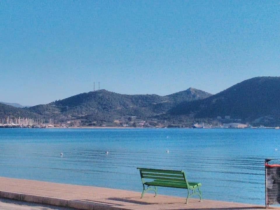 Peramos Apartments Néa Péramos Bagian luar foto