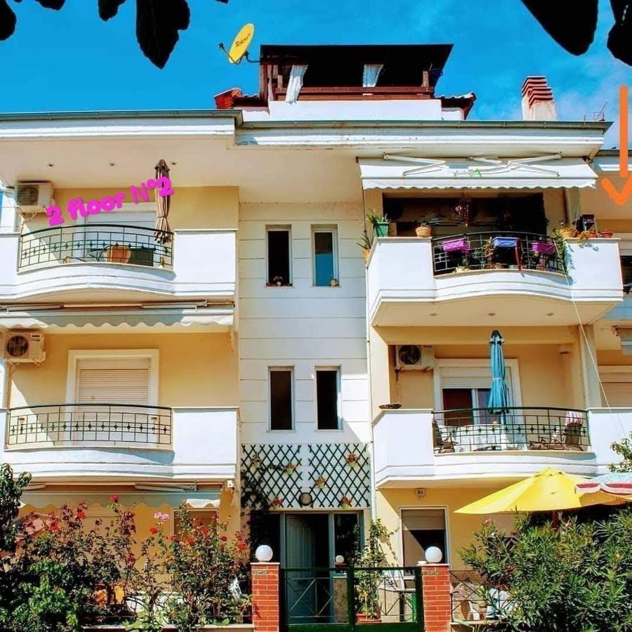 Peramos Apartments Néa Péramos Bagian luar foto