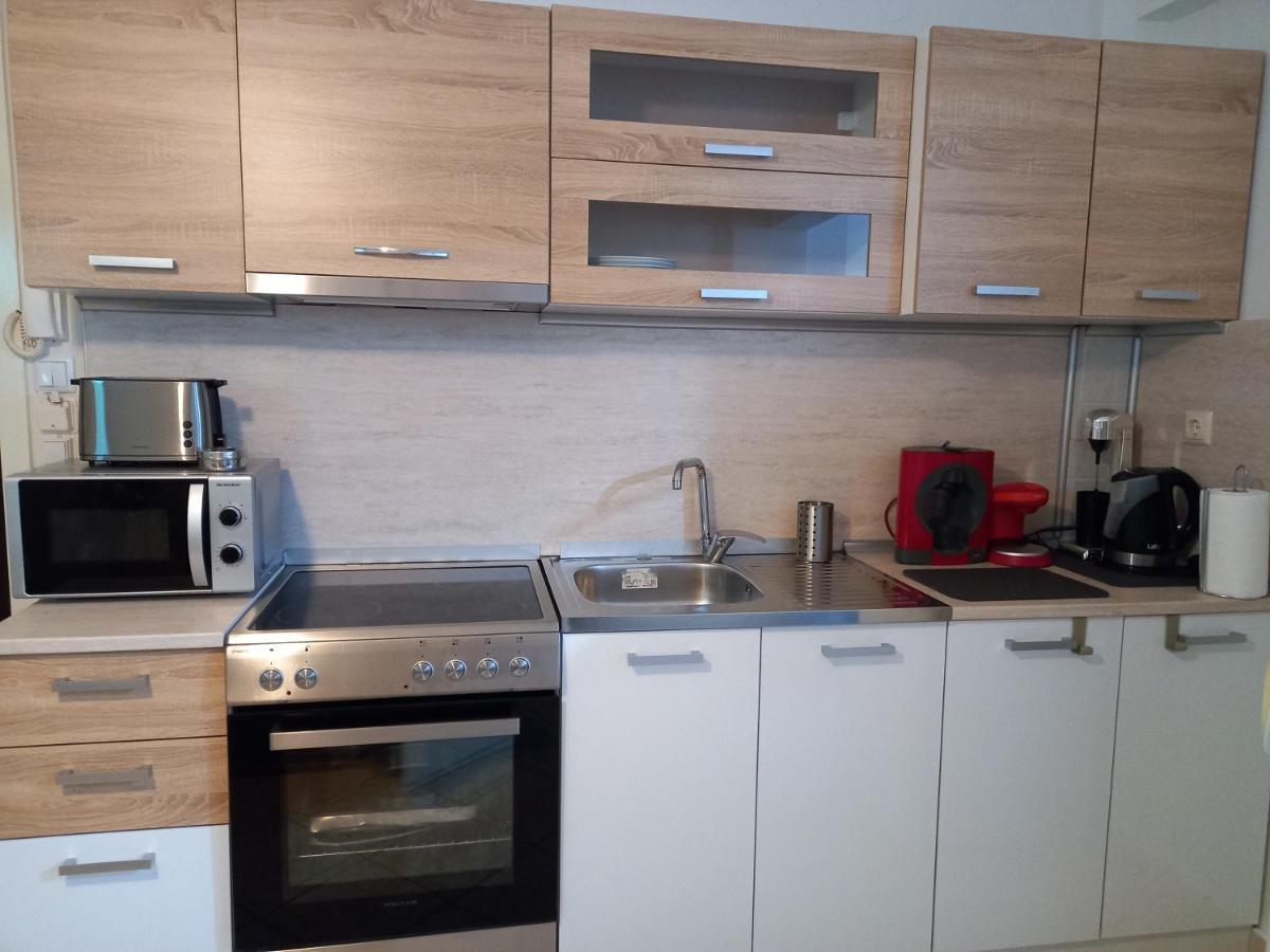 Peramos Apartments Néa Péramos Bagian luar foto