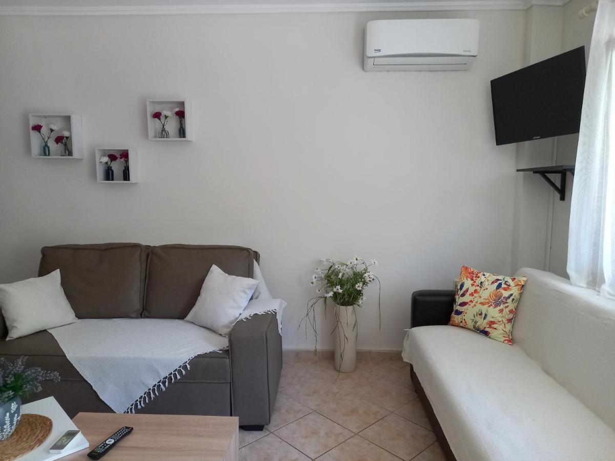 Peramos Apartments Néa Péramos Bagian luar foto