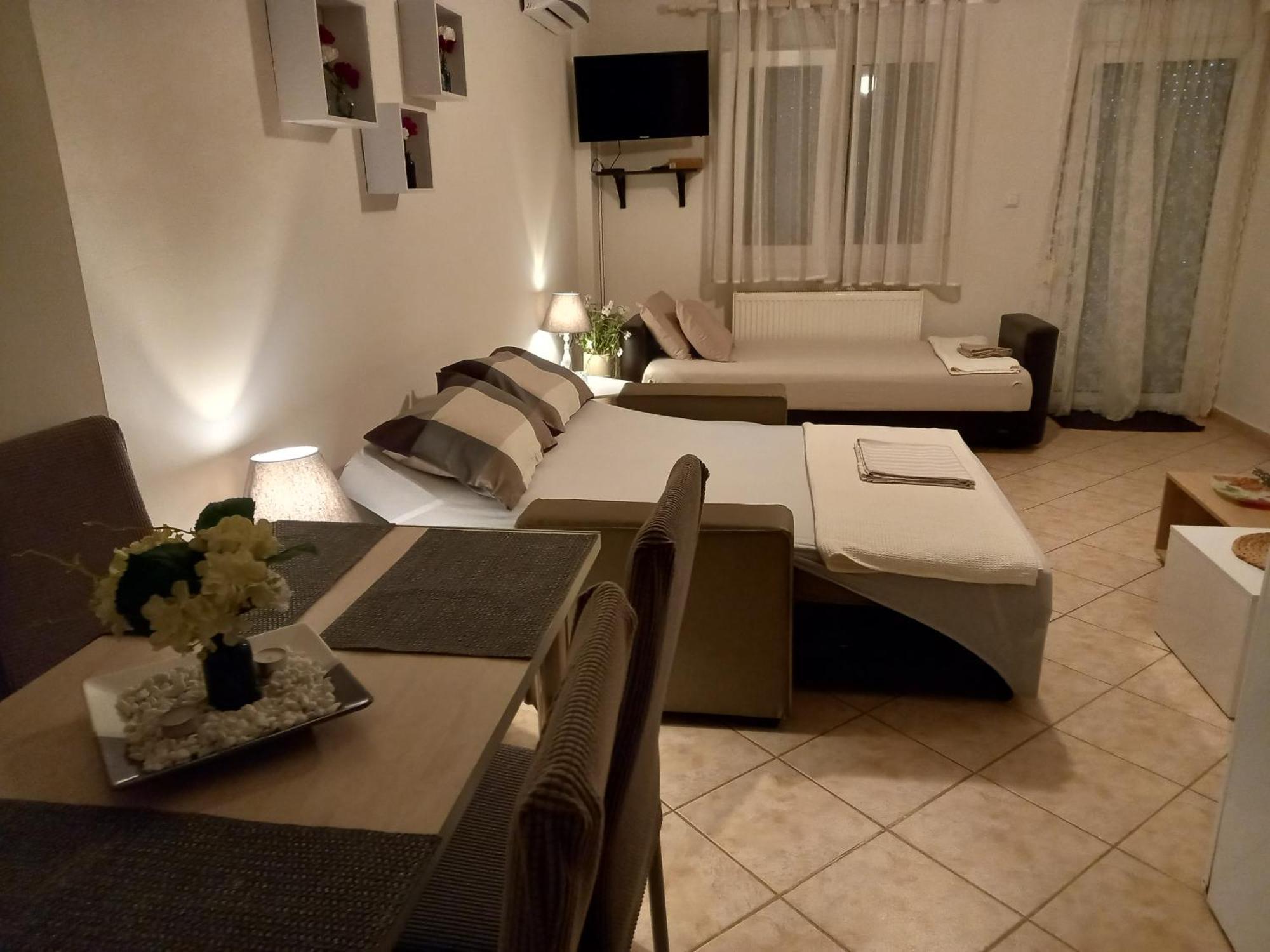Peramos Apartments Néa Péramos Bagian luar foto