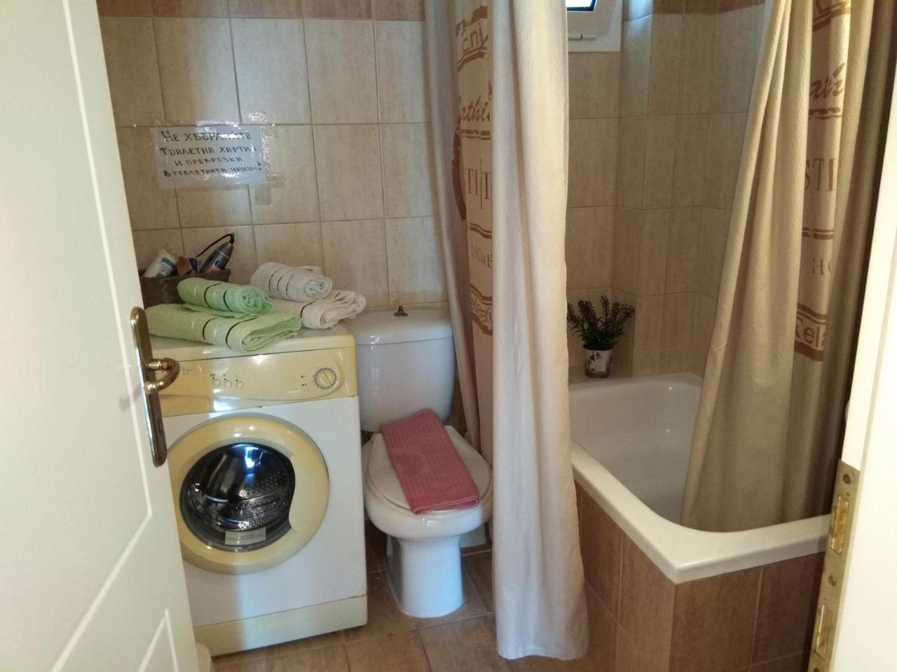 Peramos Apartments Néa Péramos Bagian luar foto